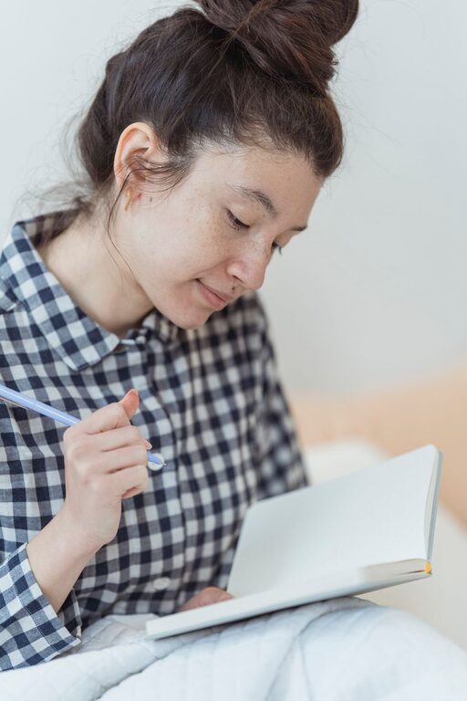 Beginner Guide to Journaling Every Day: Tips to Get Started